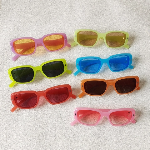 Lunettes De Soleil Rectangulaires À La Mode Monture En Résine Rétro Protection UV400 Lunettes De Plage Pour Femmes
