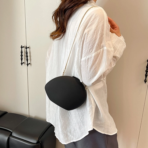 Irregular Pebble Shape Evening Clutch Bag Acrylic Hard Shell Matte Crossbody Shoulder Bag With Metal Chain For Women