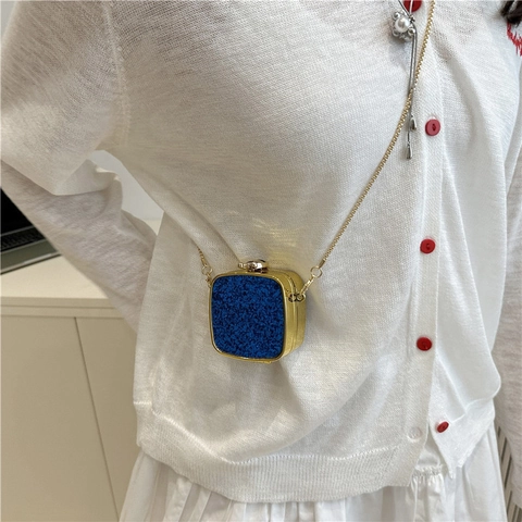 Dames Hart Vierkant Pailletten Acryl Avondtas Sparkly Mini Box Clutch Met Metalen Ketting Feestaccessoire