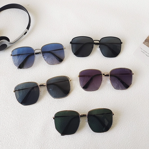 Oversized Irregular Sunglasses Metal Plastic Frame UV400 Protection Fashion Retro Geometric Tinted Eyewear Women Men
