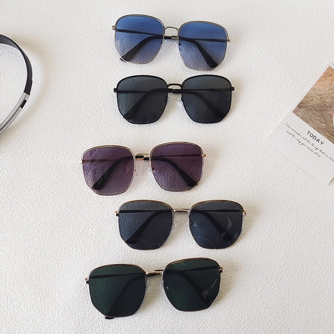 Oversized Irregular Sunglasses Metal Plastic Frame UV400 Protection Fashion Retro Geometric Tinted Eyewear Women Men