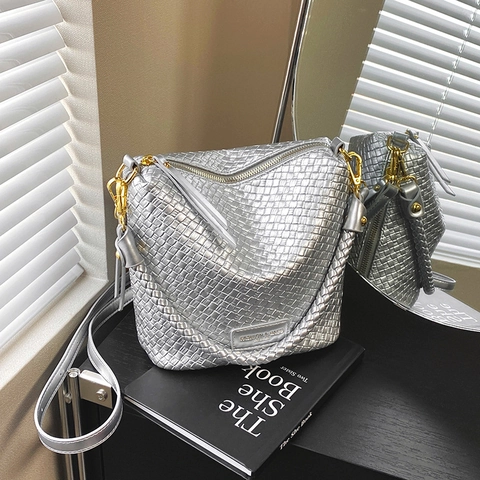 Damen Eimertasche Gewebtes PU Leder Trendige Umhängetasche Schicke Handtasche Mit Goldener Hardware Reißverschluss