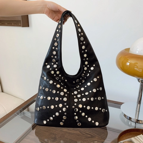 Sac Hobo Femmes Cuir PU Grande Capacité Style Punk Rétro Avec Rivets Métalliques Motif Étoile Sac À Main Épaule