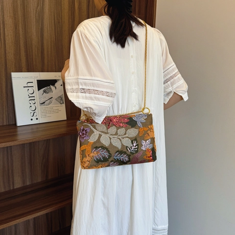Floral Embroidery Sequin Crossbody Bag With Gold Chain Strap Retro Bohemian Envelope Shoulder Bag For Women