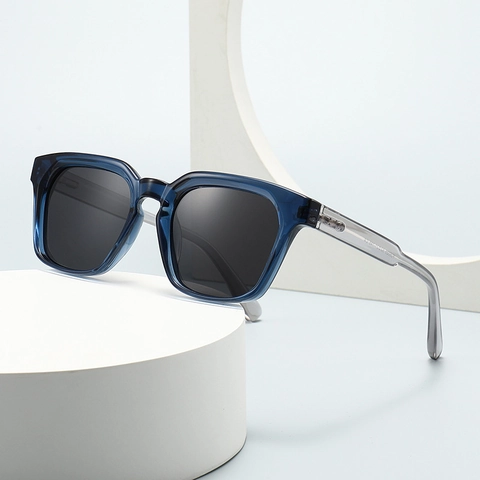 Polarized Square Sunglasses Women Men UV400 Protection Plastic Frame Polygon Shades Vintage Versatile Eyewear Outdoor Travel Daily