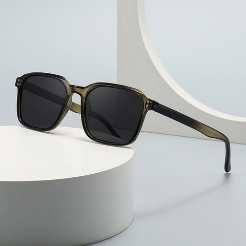 Retro Square Polarized Sunglasses UV400 Protection PC Lens Plastic Frame Fashion Eyewear For Men Women Outdoor