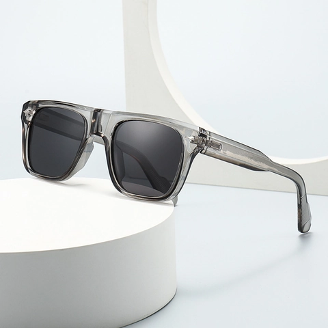 Retro Square Polarized Sunglasses UV400 Protection Plastic Frame With Metal Arrow Rivets For Men And Women Fashion