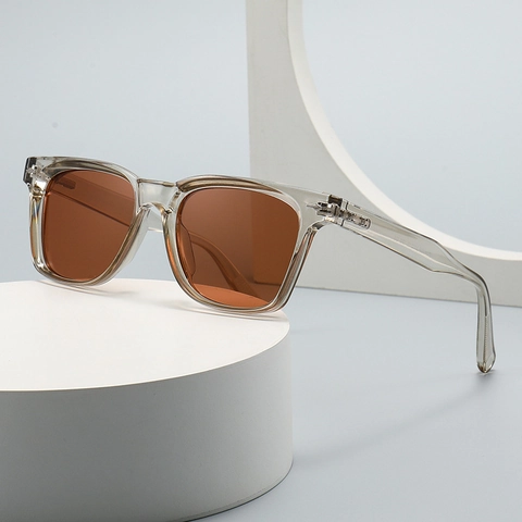 Polarized Sunglasses Square Frame UV Protection Trendy Fashion Eyewear PC Lens For Men And Women