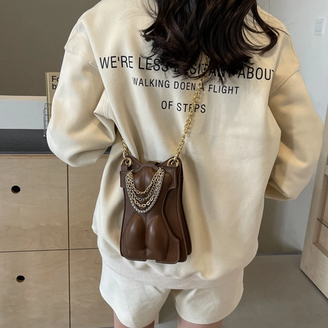 Female Torso Shaped Crossbody Bag PU Leather Artistic 3D Body Curve Small Shoulder Bag With Multi Layer Metal Chains