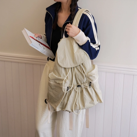 Sac À Dos De Mode Pour Femmes Grande Capacité Plissé Cordon Flip Top Nylon Imperméable Métallique École Voyage