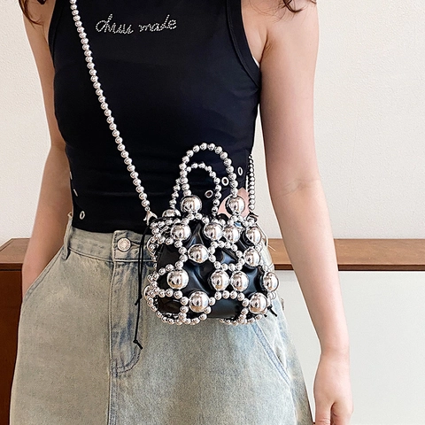 Beaded Bucket Bag Für Frauen Mini Silber Metallic Ball Handtasche Mit Schwarzem Kordelzug Futter Und Perlenkette Chic
