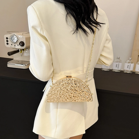 Hammered Texture Acrylic Evening Clutch Bag With Metal Chain Strap For Women Party Wedding Minaudiere