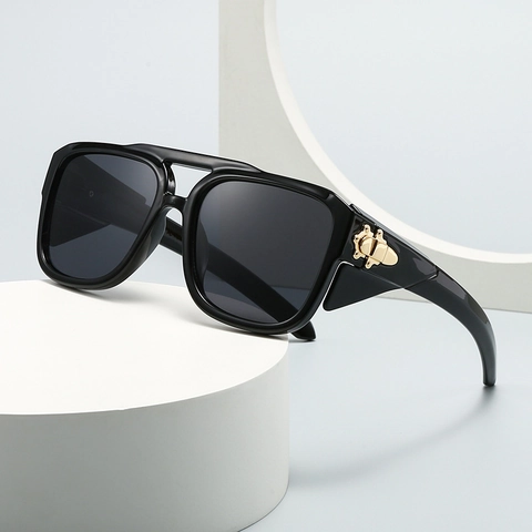 Retro Oversized Square Sunglasses PC Frame Metal Bee Decoration UV400 Protection Fashion Eyewear For Women Men