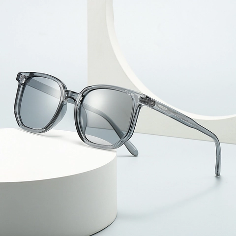 Retro Square Sunglasses For Women Men Plastic Frame UV400 Protection Polarized Large Trendy Ins Style Eyewear Outdoor