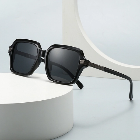 Lunettes De Soleil Retro Carre Large Monture Protection UV400 Cadre Plastique Avec Charnieres Metal Mode Pour Femmes Hommes