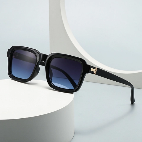Retro Square Sunglasses PC Frame UV400 Protection Metal Decoration Vintage Trendy Eyewear For Men Women