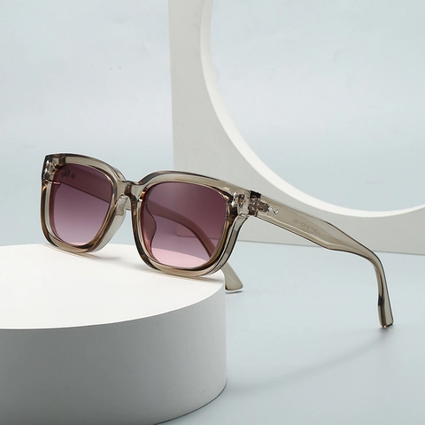 Retro Square Sunglasses Large PC Frame UV400 Protection Gradient Lenses Fashion Eyewear Men Women
