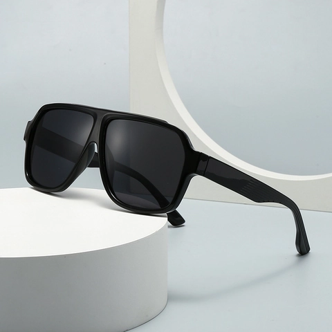 Quadratische Polarisierte Sonnenbrille UV400 Schutz PC Material Retro INS Stil Modisch Für Herren Damen