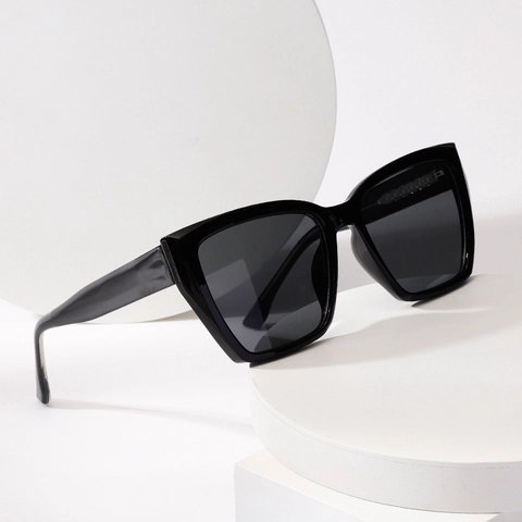 Oversized Square Sunglasses Retro Vintage UV400 Protection Plastic Metal Frame HD Lens Outdoor Fashion For Women Men