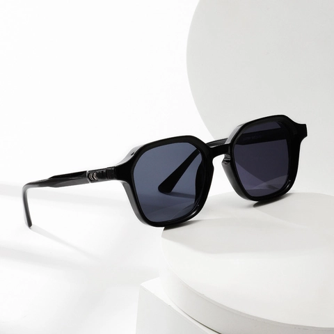 Square Sunglasses Retro Large Frame UV400 Protection Trendy Polygon Eyewear Women Men Plastic Frame Metal Arrow Decor
