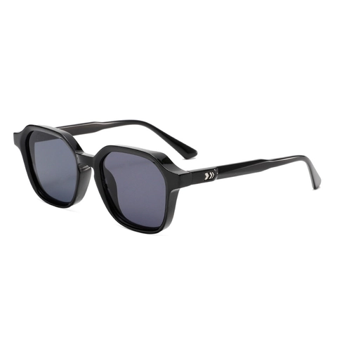 Square Sunglasses Retro Large Frame UV400 Protection Trendy Polygon Eyewear Women Men Plastic Frame Metal Arrow Decor