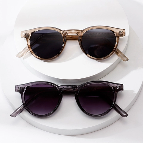 Retro Square Sunglasses Men Women UV400 Protection Fashion Mirror Metal Star Decor Glasses For Outdoor Travel Driving