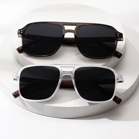 Polarized Sunglasses With Wood Grain Temples UV400 Protection Double Bridge Retro Square Frame Eyewear For Men Women
