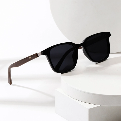 Polarized Square Sunglasses Vintage UV400 Protection Retro Wood Grain Pattern Temple Lightweight Eyewear Men Women