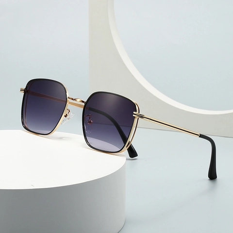 Retro Square Metal Frame Sunglasses UV400 Protection Gradient PC Lens Fashion Eyewear For Men Women