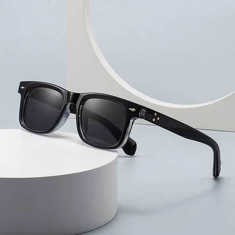 Retro Square Sunglasses UV400 Protection PC Frame Gradient Lenses Metal Arrow Rivet Decor For Women Men