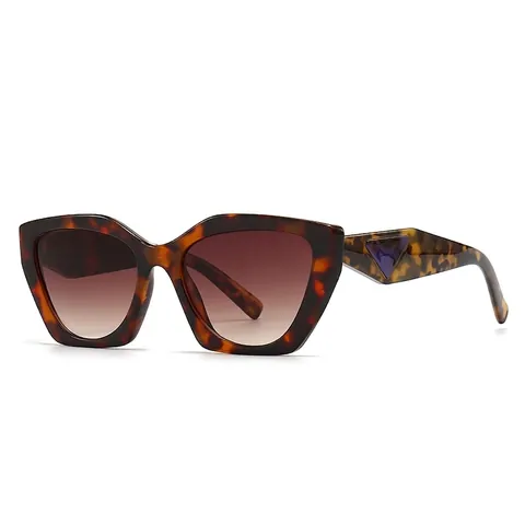 Women Sunglasses Retro Square Cat Eye PC Frame UV400 Protection Trendy Gradient Lens Triangle Decor Fashion Shades