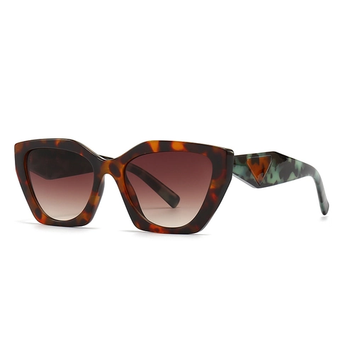 Women Sunglasses Retro Square Cat Eye PC Frame UV400 Protection Trendy Gradient Lens Triangle Decor Fashion Shades