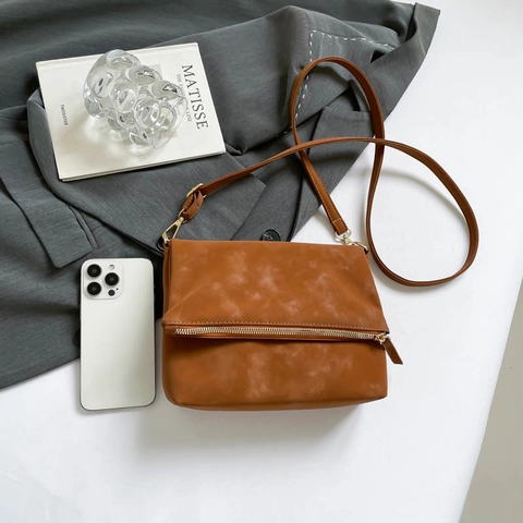 Retro PU Leather Crossbody Bag For Women Minimalist Matte Frosted Envelope Foldover Square Shoulder Bag