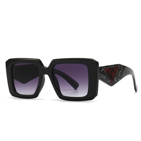 Women Retro Baroque Square Sunglasses Large Frame UV400 Protection Sun Glasses With Triangle Decoration Marble Leopard Pattern Sunglasses