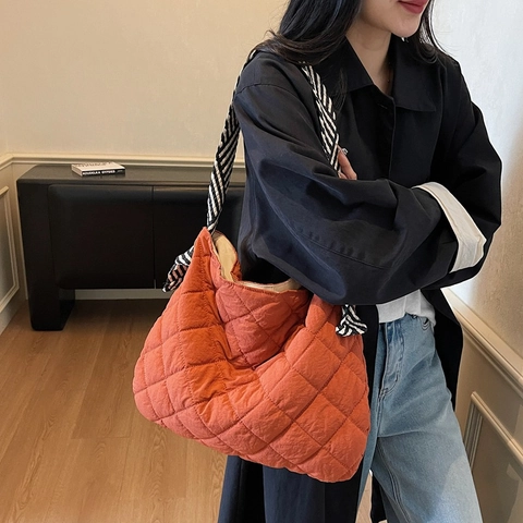 Quilted Diamond Shoulder Tote Bag Puffer Big Capacity Striped Strap Knot Decor Simple Urban Style Casual Women