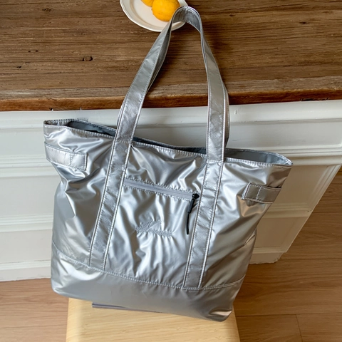 Large Capacity Tote Bag Glossy Metallic PU Leather Commuter Shoulder Handbag For Women Trendy Embroidery