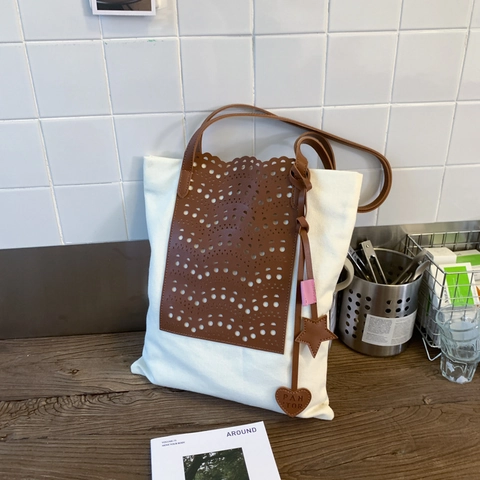 Borsa Tote Grande Capacità Tela E Pelle Intagliata Al Laser Giunzione Retro Borsa A Tracolla Per Donna Pendolare