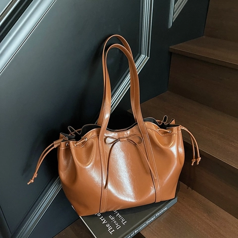Dames Tote Bag Van Glanzend PU Leer Grote Capaciteit Schoudertas Met Strik Trekkoord Minimalistisch Woon-Werkverkeer