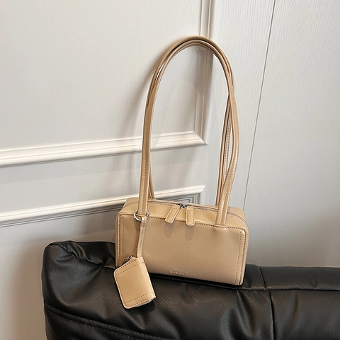 Minimalist PU Leather Underarm Baguette Bag With Detachable Mini Pouch Long Straps Trendy Commute Shoulder Bag For Women