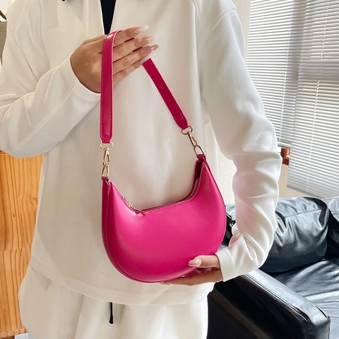 Sac Hobo Demi Lune En Cuir PU Pour Femmes Sac Bandoulière Minimaliste Sous Le Bras Avec Matériel Doré Chic Mode