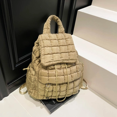 Gesteppter Nylon Rucksack Puffer Cloud Fashion Tasche Kordelzug Klappe Große Kapazität Lässige Schule Reisen Damen