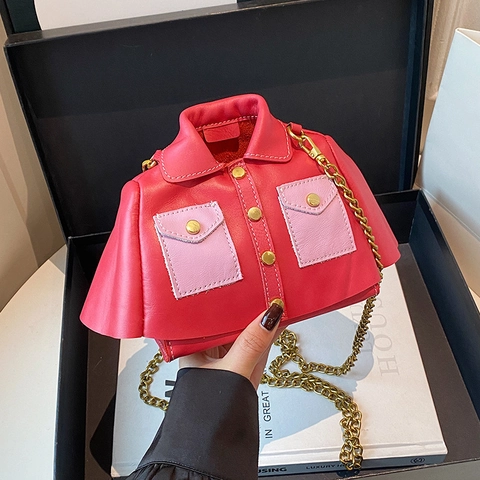 Sac Bandoulière Créatif pour Femme Forme de Veste en Cuir Véritable avec Chaîne Dorée Petit Sac Carré Streetwear Mode Sac à Main