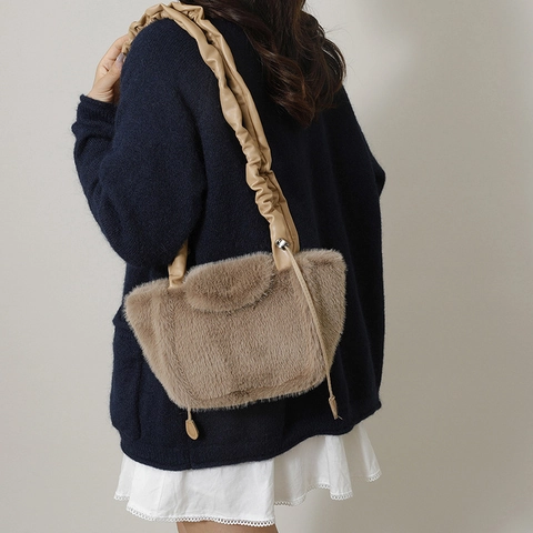 Bolso De Mano De Peluche Para Mujer Con Correa Fruncida Decoración De Lazo Dulce Bolso Elegante De Color Sólido Diario