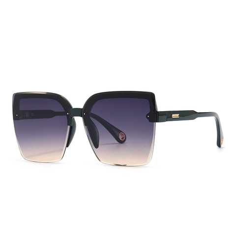 Oversized Square Sunglasses For Women Trendy Cat Eye PC Frame Gradient Lens Metal Accent UV Protection Eyewear