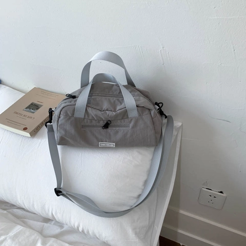 Unisex Nylon Barrel Crossbody Bag Lightweight Large Capacity Sports Handbag Outdoor Daily Shoulder Bag Fashion Letter Tote Bag