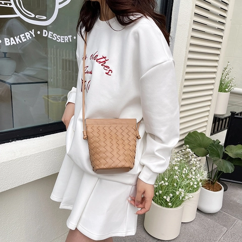 Woven Bucket Bag PU Leather Crossbody Shoulder Handbag For Women French Style Elegant Commuter Trendy Textured