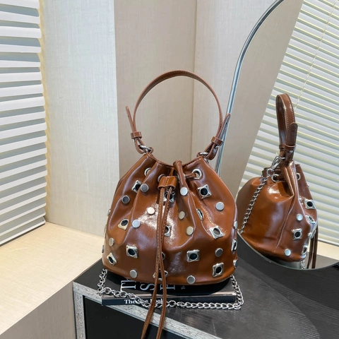Bolso Bombonera Con Cordón Estilo Punk Remaches Cuero PU Ojales Metálicos Bolso Bandolera Con Cadena Para Mujer