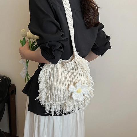 Handmade Knitted Crossbody Bag With Tassels And Flower Square Summer Beach Messenger Bag For Women