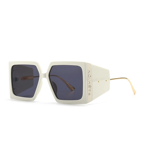 Retro Square Oversized Sunglasses Fashion UV400 Protection PC Lens Metal Temples Eyewear For Men Women