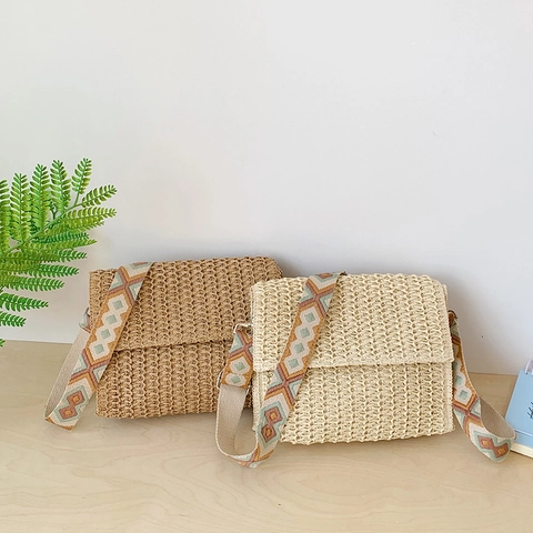 Damen Stroh Gewebte Umhängetasche Breiter Geometrischer Jacquard Gurt Bohemian Sommer Strand Urlaub Klappentasche